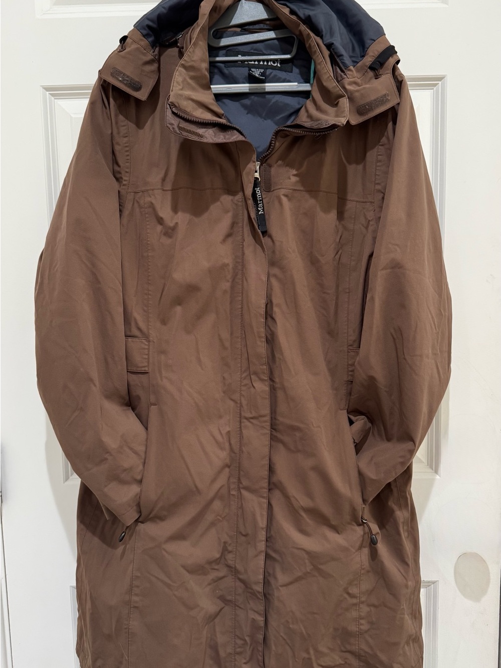 Marmot Women’s Brown Waterproof Rain Wind Jacket Coat in size L